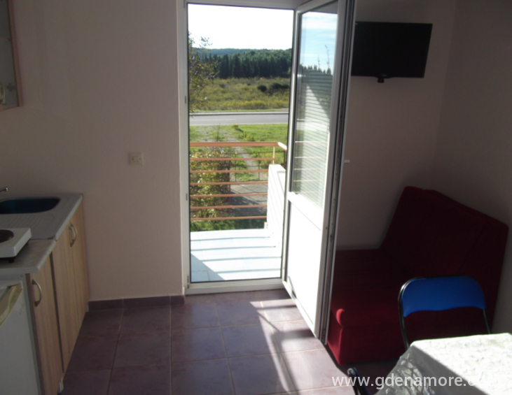 Apartman 5 (dnevna)